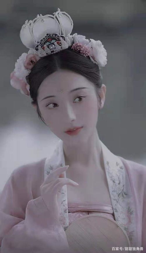 穿越七零，彪悍娇妻带七零糙汉老公宠翻天--第1张