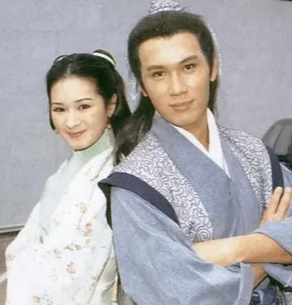 错爱错嫁演员表 错爱为奴，被逼嫁给死对头短剧全集剧情介绍--第1张