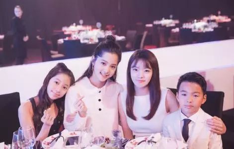 真千金退婚后被全球大佬排队狂追 退婚后真千金她惊爆全球短剧全集剧情介绍--第1张