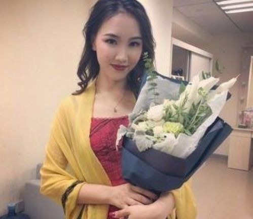天降三宝大佬妈咪拽又飒短剧全集剧情介绍 天降三宝妈咪马甲满地掉免费阅读--第1张
