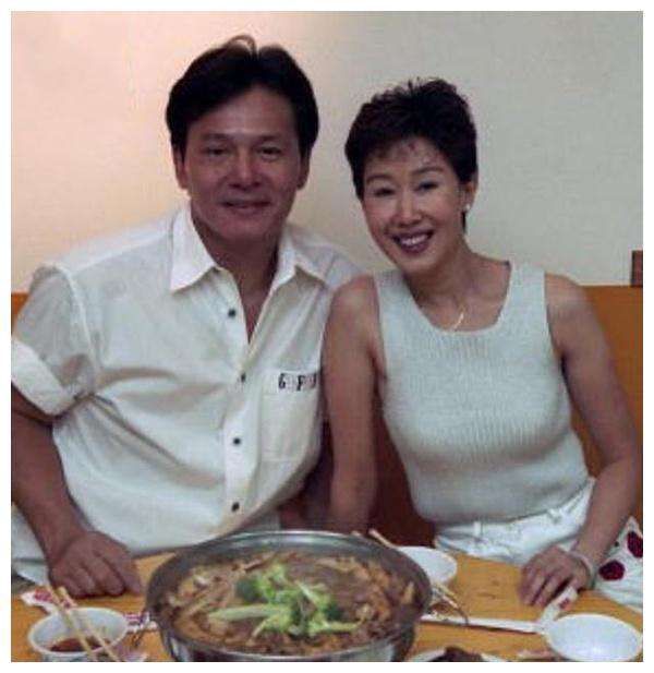 离婚后渣男跪地求复合免费阅读免费阅读小说标题，离婚后我让渣男倾家荡产--第1张