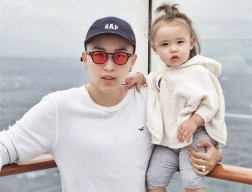 父亲女儿都是狙击手电影 女儿狙击掉我的商业帝国短剧全集剧情介绍--第1张
