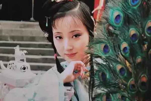 《重生后我嫁给了渣男的死对头》[皱眉] 重生后我嫁给了渣男的死对头--第1张
