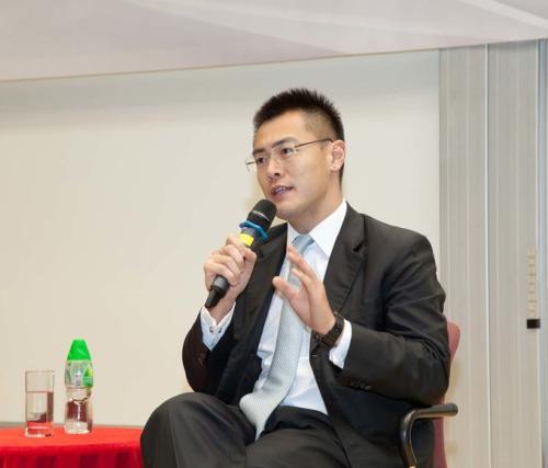 相亲当天我成了豪门阔太短剧全集剧情信息资讯 相亲后我成了一线[娱乐圈]--第1张