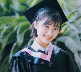 美女总裁的贴身保镖沈浩，互换人生总裁也要来打工短剧全集剧情信息资讯--第1张