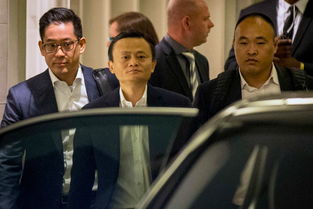 沈总的贴身保镖互换人生总裁也要来打工短剧全集剧情信息大全的标题是，互换人生，沈总裁的贴身保镖--第1张