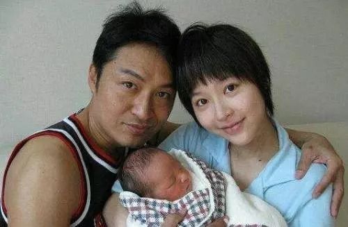 带娃退婚妈咪我要了，带娃离婚，总裁追妻忙--第1张