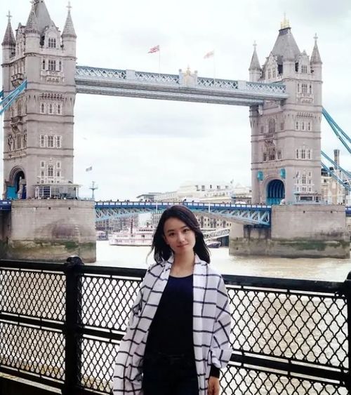归来后我重上巅峰[娱乐圈] 归来后我变成女神的贴身高手热播短剧剧情--第1张