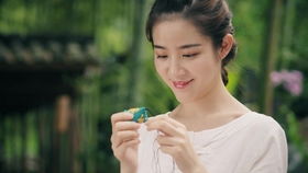 雨落归离，曼娜的秘密--第1张