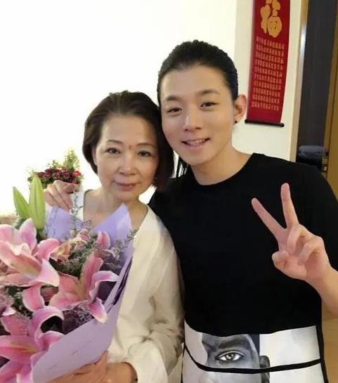 离婚后我和前夫的新欢成了闺蜜热播短剧全集剧情 离婚后我和前夫穿书了 小说--第1张