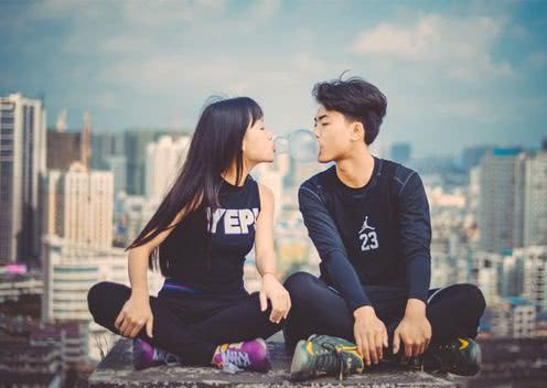 闪婚后陷入爱情 闪婚后爱上来自海洋的你热播短剧全集剧情--第1张