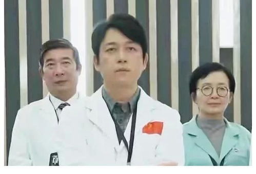原来我超有钱在线观看，短剧全集剧情介绍，在线观看。--第1张