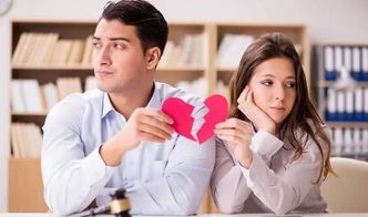 离婚后前夫总是想追我，离婚后的情感纠葛与重生--第1张