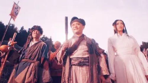 新版至尊天师热播短剧全集剧情在线观看，一部引人入胜的短剧高清在线观看--第1张