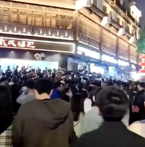 都市之永生大佬短剧在线观看平台，都市传奇人生--第1张
