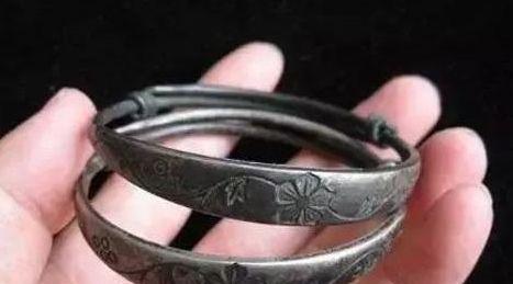 绝代玄医，我体内的龙觉醒了短剧在线观看平台，绝代玄尊小说--第1张