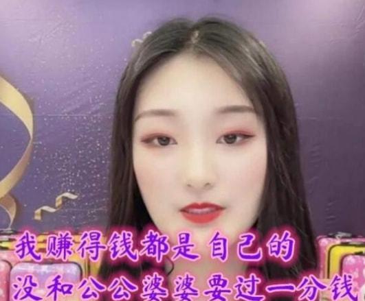 白富美跪求复合短剧，揭秘爱情中的卑微与执着--第1张