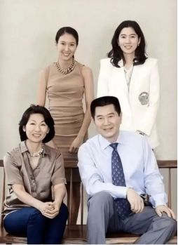离婚后我成了首富的孙女--第1张
