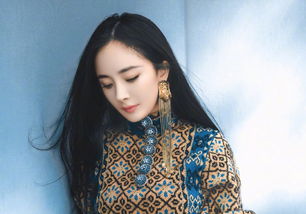 粉丝穿越成女明星跟男明星谈恋爱的小说 穿越成女明星和霸总谈恋爱短剧抢先看完整版 --第1张