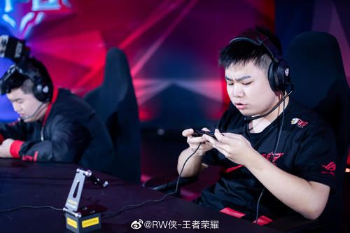 五宝找爹地，纨绔大佬宠妻无度--第1张