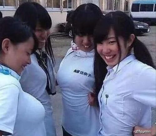 大叔左右是谁 大叔在左奶狗在右短剧在线免费观看全集资讯 --第1张