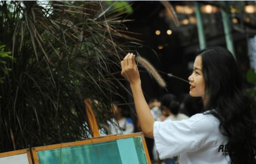 替嫁后植物人老公突然醒了，植物人的替嫁王妃在线免费观看全集--第1张