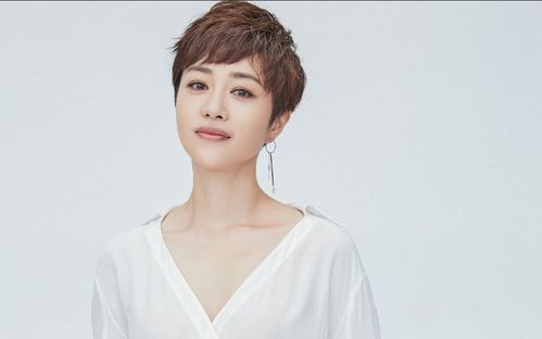 闪婚总裁，马甲藏不住的贾翼萱婚恋短剧资讯--第1张