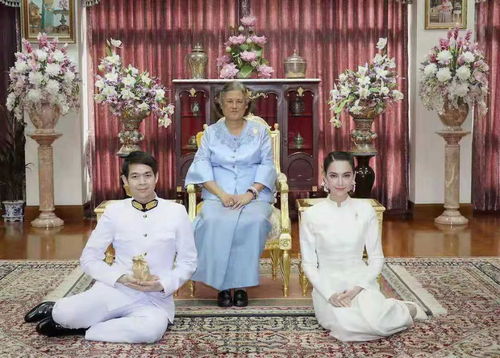 千亿婚宠，夫人马甲A爆了短剧全集资讯剧情--第1张