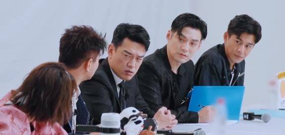 摊牌，我的四个哥哥是顶级大佬短剧大结局免费--第1张