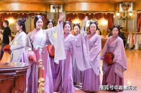 回到古代我把教坊司价格打下来了短剧大结局完整版 回到古代去教书 --第1张