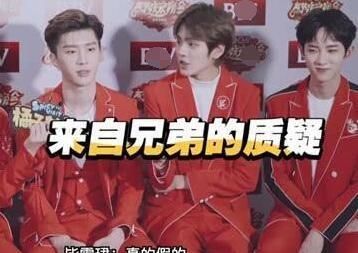踹翻渣男后，马甲千金归来！短剧大结局完整版--第1张
