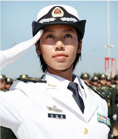 帅气女兵百科 女帅亮身份后渣男跪地唱征服短剧大结局剧情 --第1张
