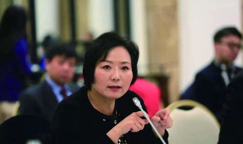 闪婚总裁，夫人马甲藏不住了免费观看--第1张