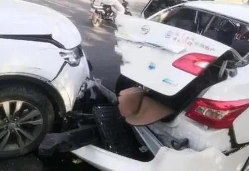 相亲撞车吉利吗 相亲撞上未婚夫被拉去领证短剧大结局免费观看 --第1张