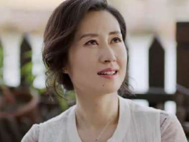离婚后，周律师他对我死缠烂打大结局在线观看，离婚律师周宸佳的幸福生活--第1张