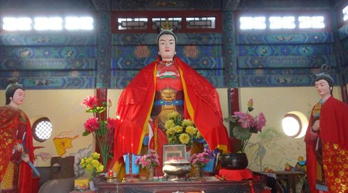女将军打仗，战神她不讲武德大结局在线观看--第1张