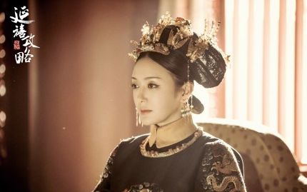 皇宫签到女帝求我当皇帝大结局在线观看 皇宫签到--第1张