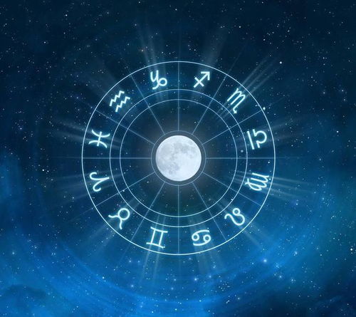 8月份是什么星座男座 8月份是什么星座男，星座性格与运势揭秘 --第1张