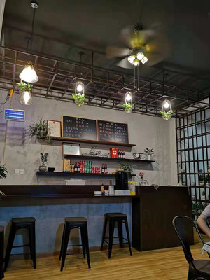 2023最火的小型餐饮店，赵一鸣零食连锁店加盟多少钱