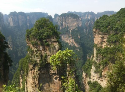 沈阳到张家界旅游团报价，沈阳到张家界旅游大约需要多少钱?