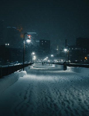 孤独夜景图片，孤独夜景图片 实拍