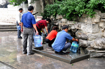 济南市自来水价格多少钱一立方米，济南市自来水多少钱一吨