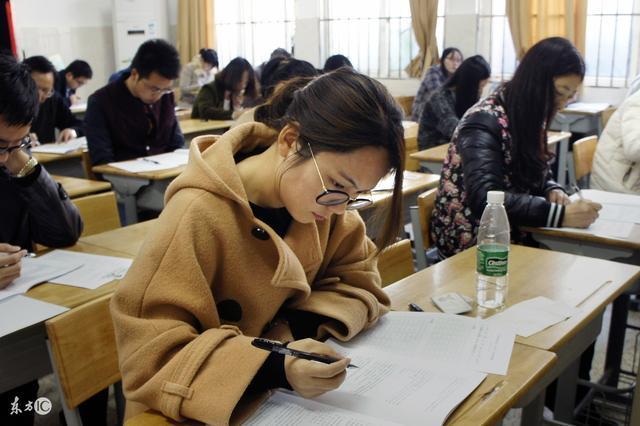 会记证需要什么学历，女人初中文凭适合考什么证