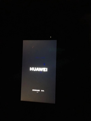 华为开机，华为开机卡在huawei进不去