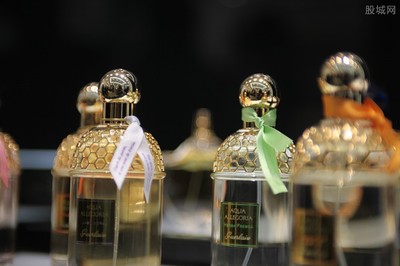 世界十大顶级香水品牌大全，全球十大顶级香水