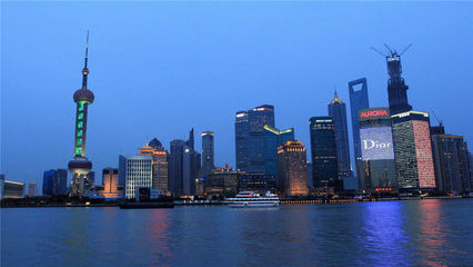 重庆繁华还是上海繁华，重庆和上海哪个发达