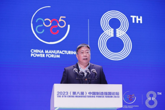 陆川：厚积薄发的中国工程机械企业已经跑出一条中国速度，不断彰显中国制造力量