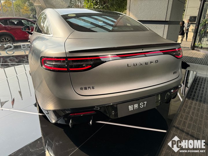 智界S7正式发布：24.98万元起 首销期权益超丰厚
