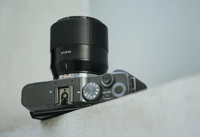 铭匠 AF 56mm F1.8 人像自动镜头发布，首发价 859 元