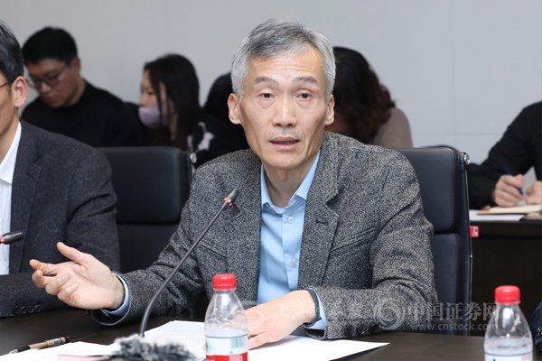 人民银行货币金银局副局长张萌：提高老年人等群体现金存取业务便利化水平